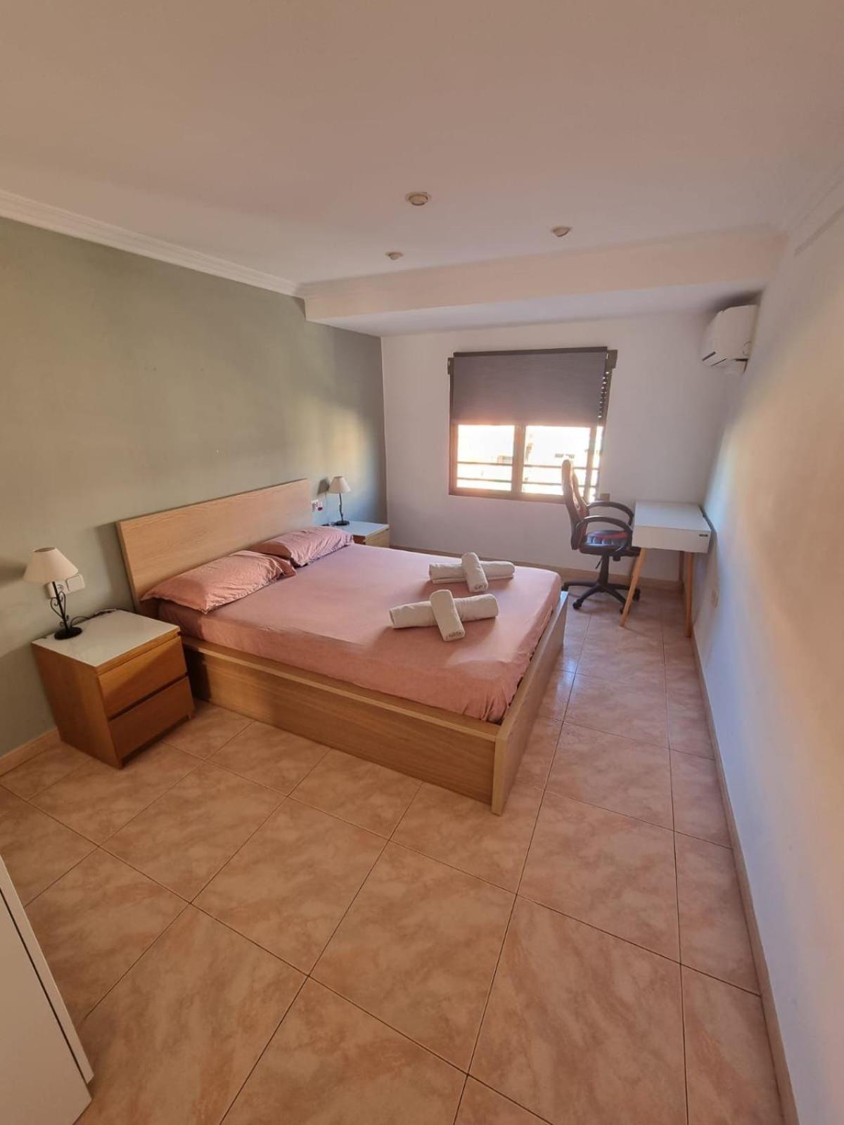 דירות Cozy & Bright Flat At The Entrance Of Old ולנסיה מראה חיצוני תמונה